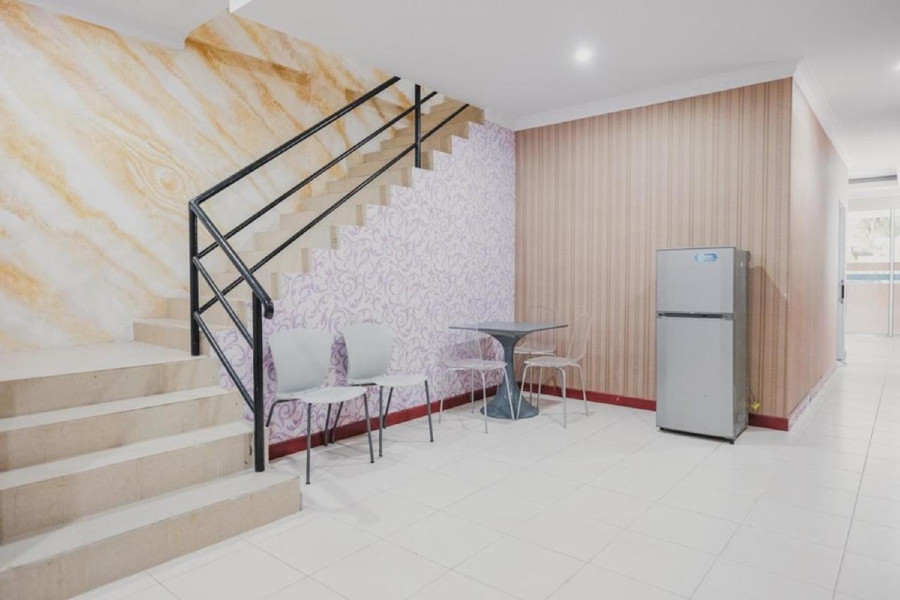 Reddoorz Near Nagoya Hill Batam 4 Hotel Jodoh  Buitenkant foto