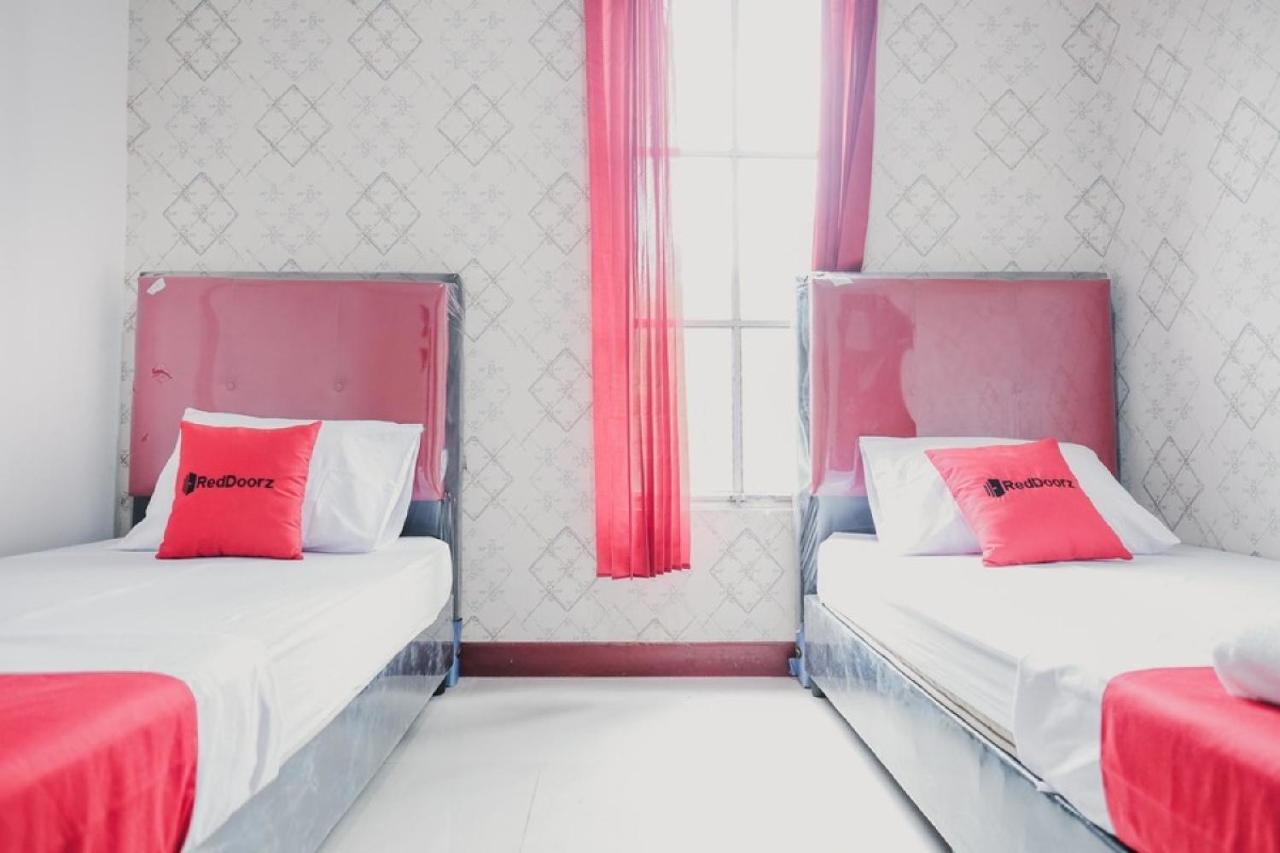 Reddoorz Near Nagoya Hill Batam 4 Hotel Jodoh  Buitenkant foto