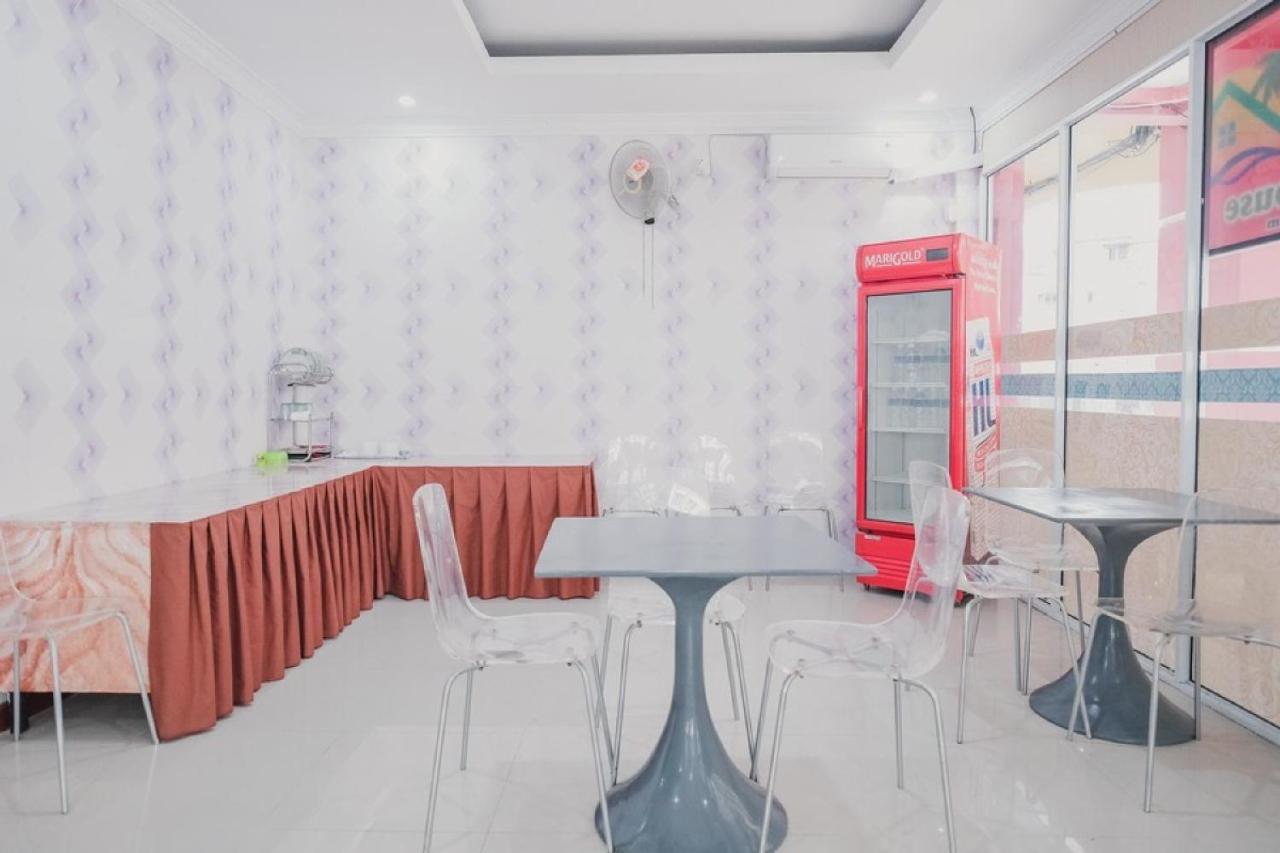 Reddoorz Near Nagoya Hill Batam 4 Hotel Jodoh  Buitenkant foto